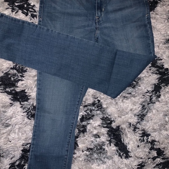 Jeans - Picture 2 of 4